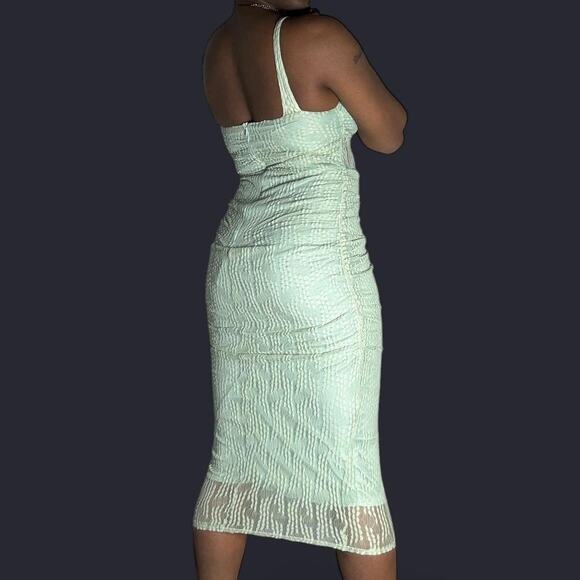 Green midi dress with lace sheer detail. - Picture 3 of 4